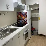 La Puerta Azul En El Corazón De Apartamento *