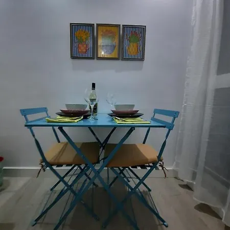 La Puerta Azul En El Corazon De קדיז