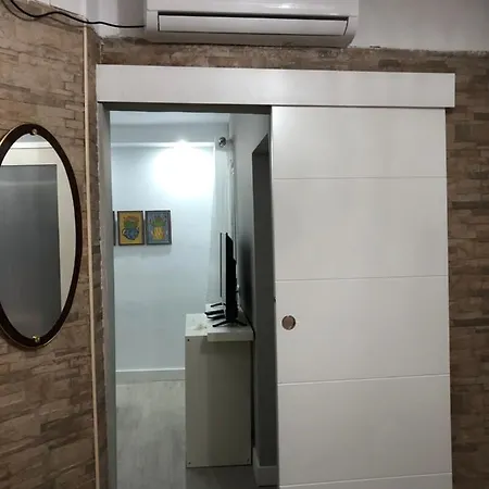 La Puerta Azul En El Corazón De Apartamento