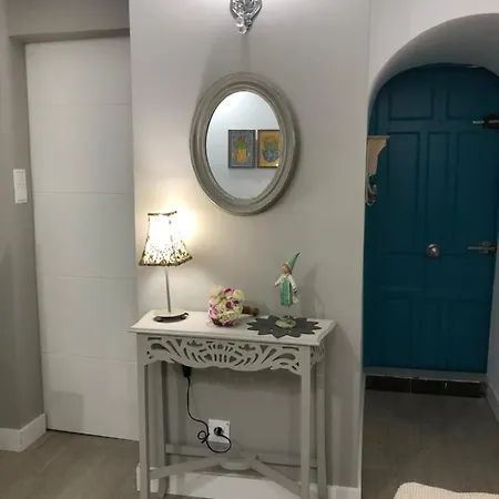 La Puerta Azul En El Corazón De * Cádiz