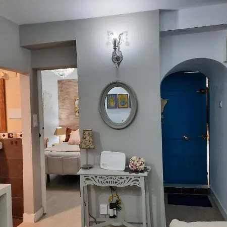 Apartamento La Puerta Azul En El Corazón De *