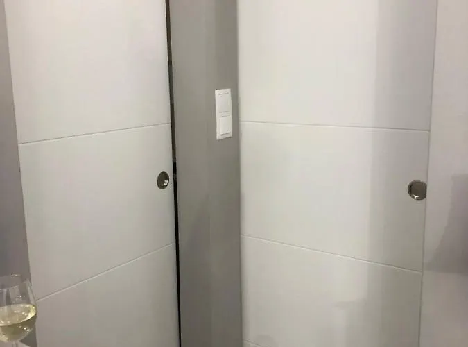 La Puerta Azul En El Corazon De *