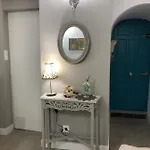 La Puerta Azul En El Corazon De * Cadiz